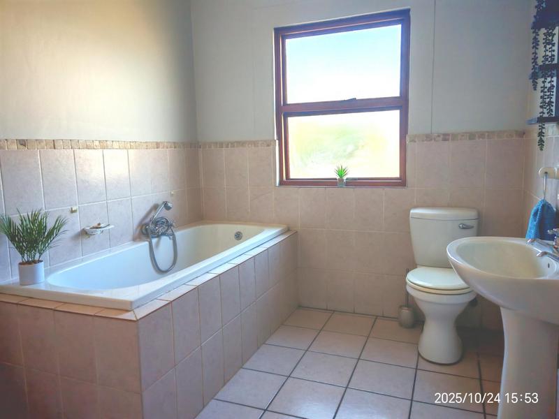 To Let 2 Bedroom Property for Rent in Waterval East North West